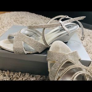 Girls Codia silver rhinestone wedges Size 38/7